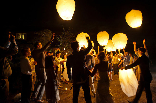 <strong>Lanterns or luminaries</strong> 
For the adventurous couple who wants the guests to experience a good time from the first kiss to the bouquet toss, wish lanterns—an Asian tradition for good luck— are the perfect curtain call to a night of nuptials. 
