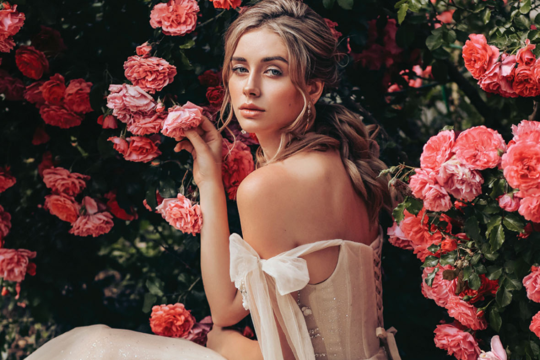 Surround yourself and your bridal party with thoughtful luxuries for the big day. From pampering spa and beauty picks to heartfelt keepsakes, these finds will leave everyone feeling cherished.